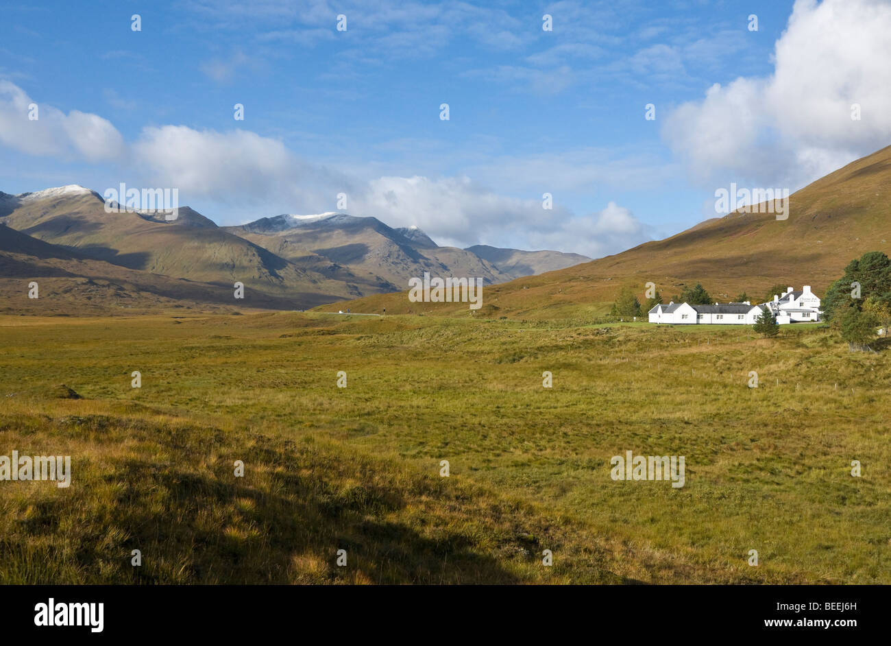 Cluanie inn scotland hi-res stock photography and images - Alamy