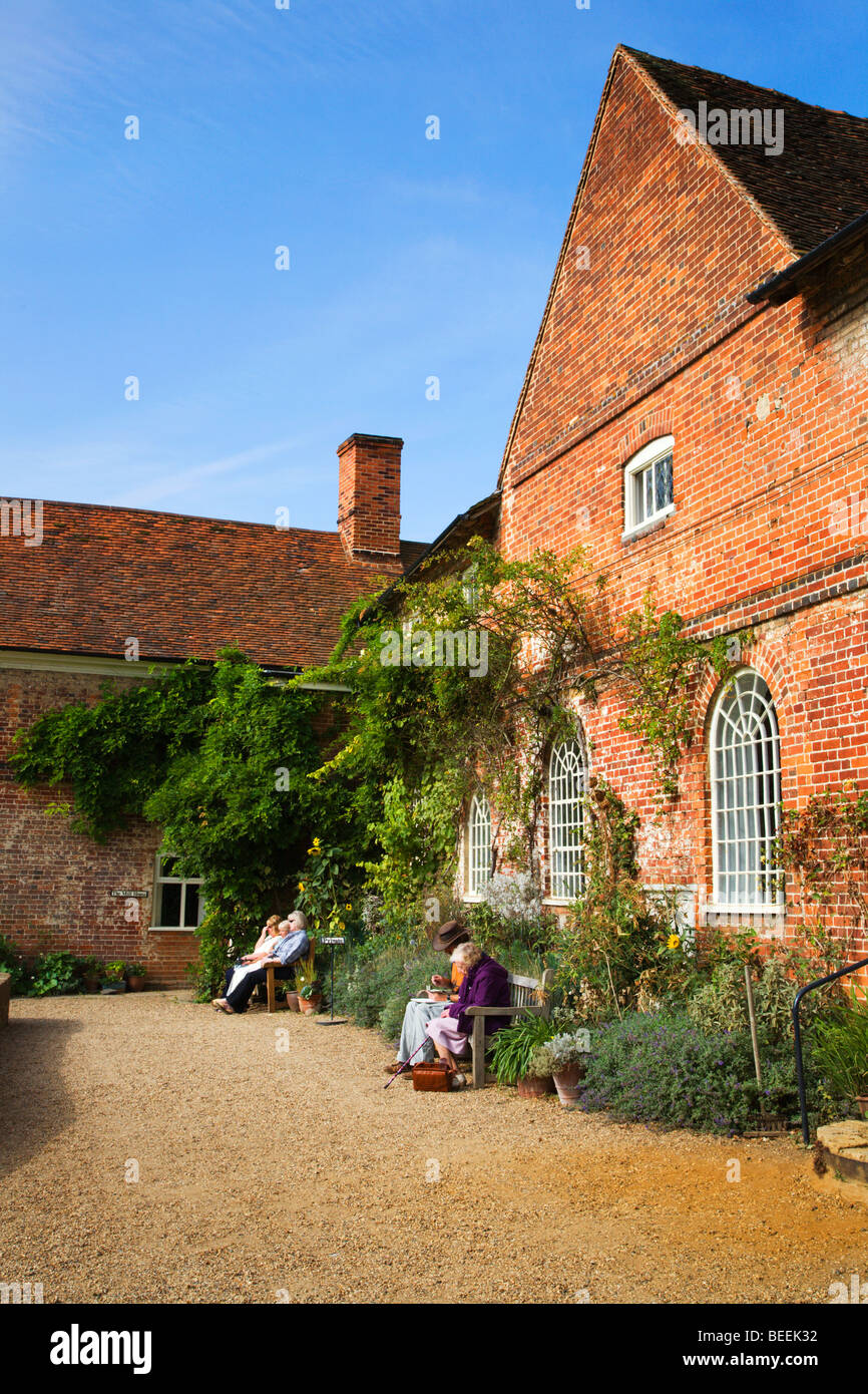 East bergholt houses hires stock photography and images Alamy