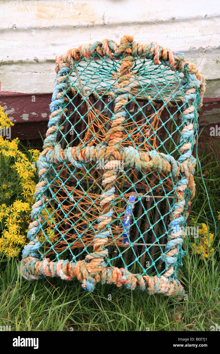 Lobster pot hires stock photography and images Alamy