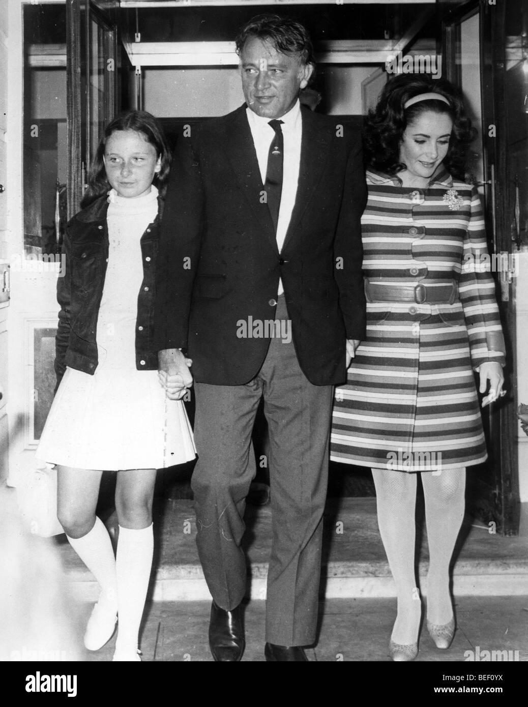 Actress Elizabeth Taylor with Richard Burton and daughter Stock Photo