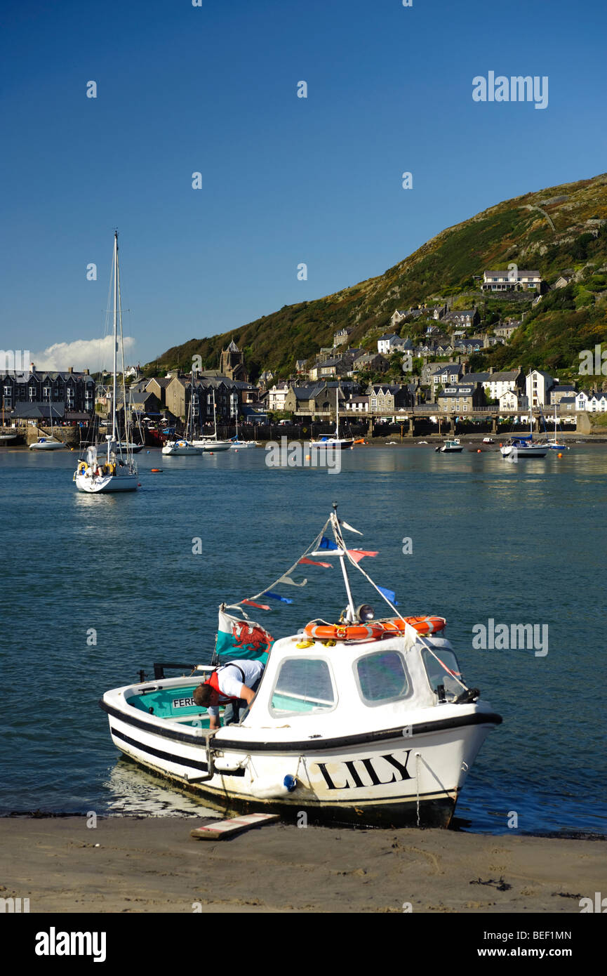 The ferry across the Mawddach Estuary, from Barmouth to Fairbourne, Snowdonia National Park, Gwynedd, North Wales UK Stock Photo