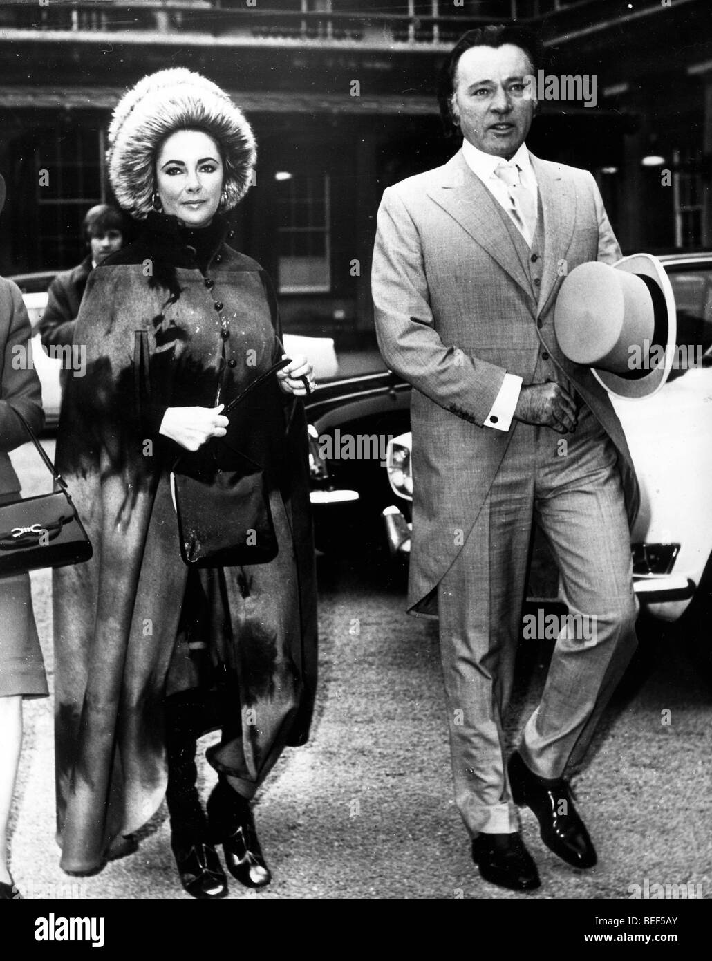 Actress Elizabeth Taylor with husband Richard Burton Stock Photo