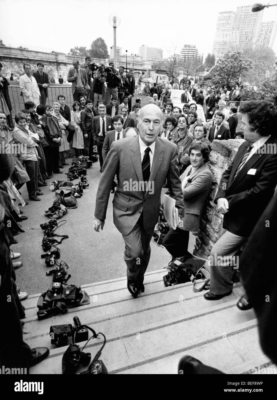 Candidate VALERY GISCARD arriving at the Radio House in Paris Stock Photo