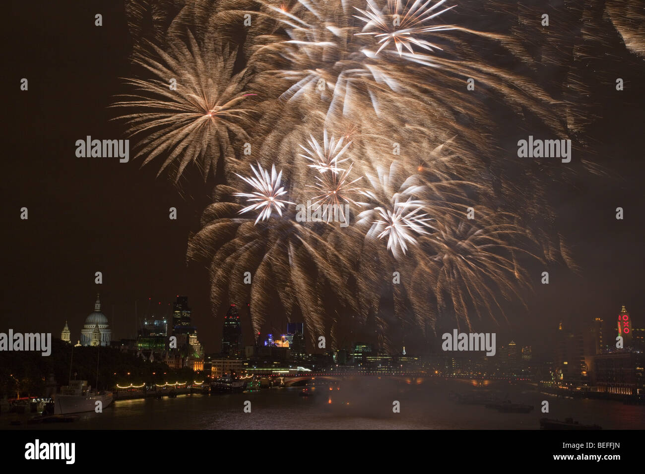 The view from Waterloo Bridge during... The Thames Festival fireworks display. Stock Photo