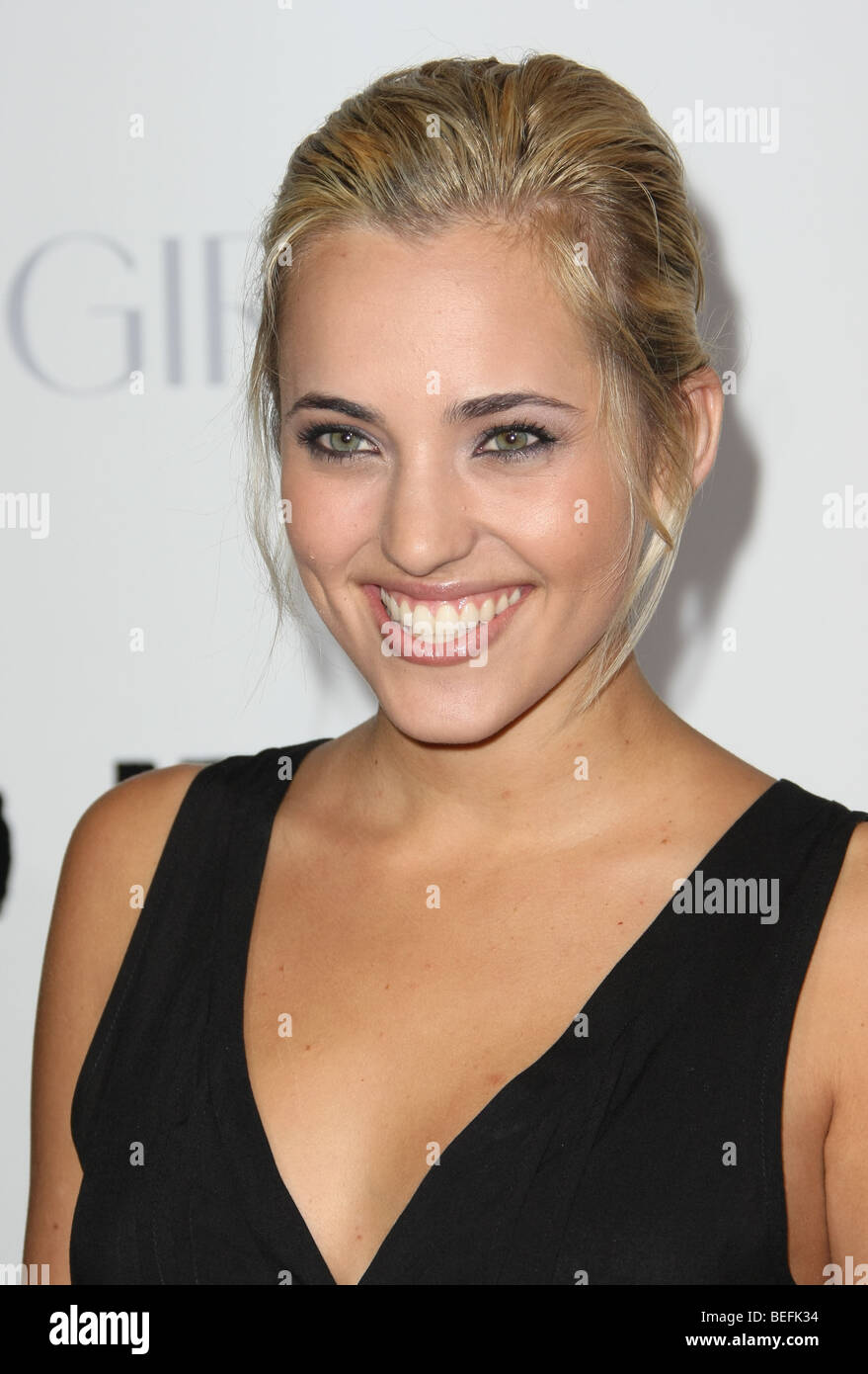 Molly Dunsworth,Jena Malone Hot clip Shabnam Gholikhani,Paula Kent Meehan Ilana Kloss world doubles ranking 1 Adult clips Judie Aronson,Stephanie Sheh
