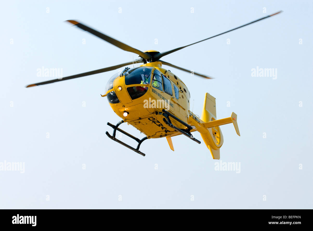 Yellow helicopter uk hi-res stock photography and images - Alamy