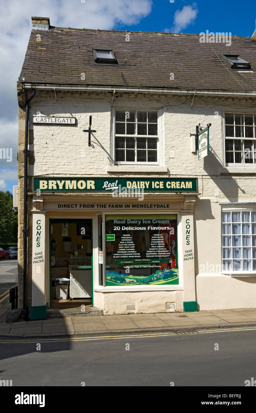Ice cream shop Castlegate Knaresborough North Yorkshire England UK