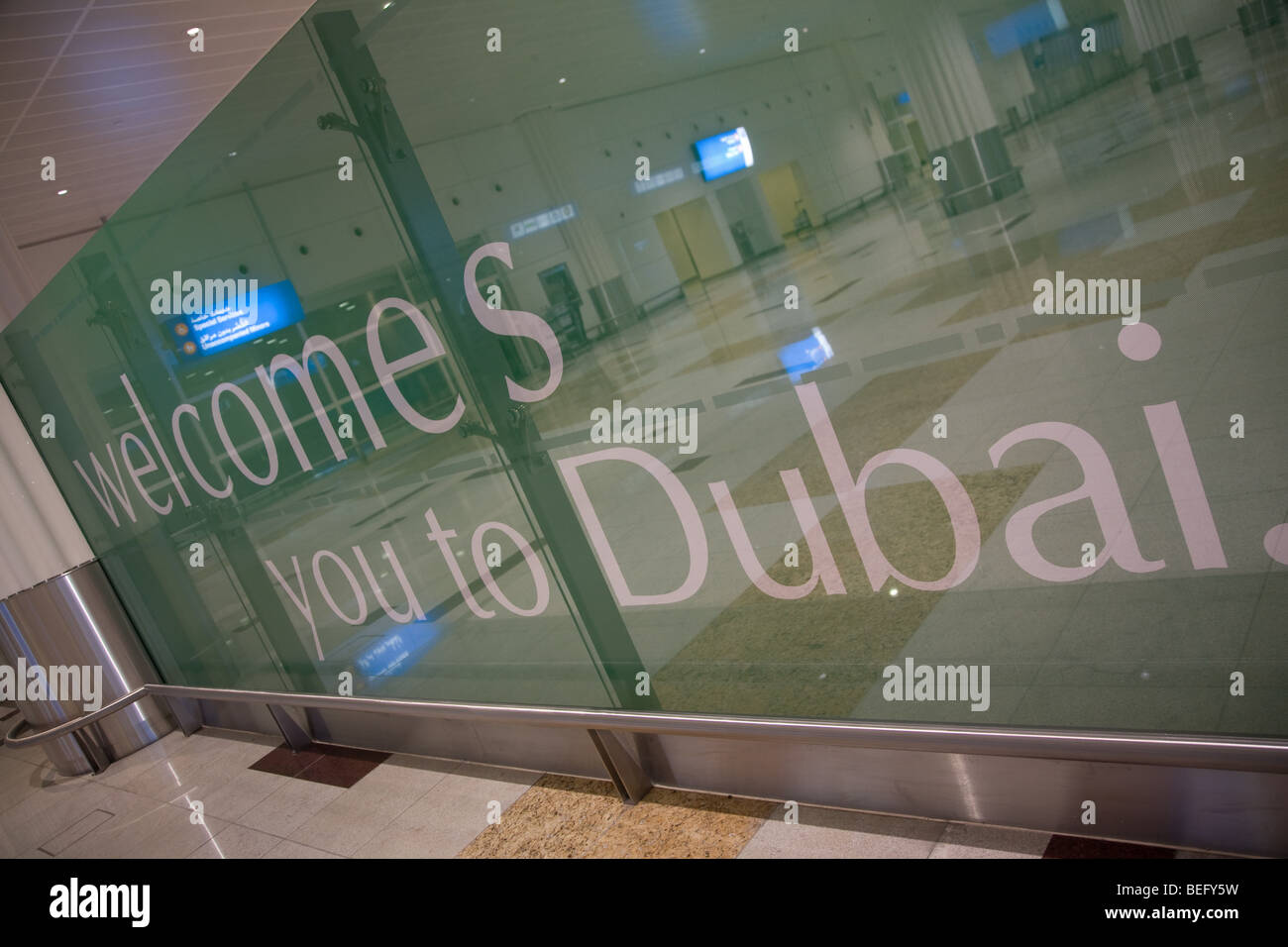 Welcome to Dubai sign dubai airport arrivals hall Stock Photo