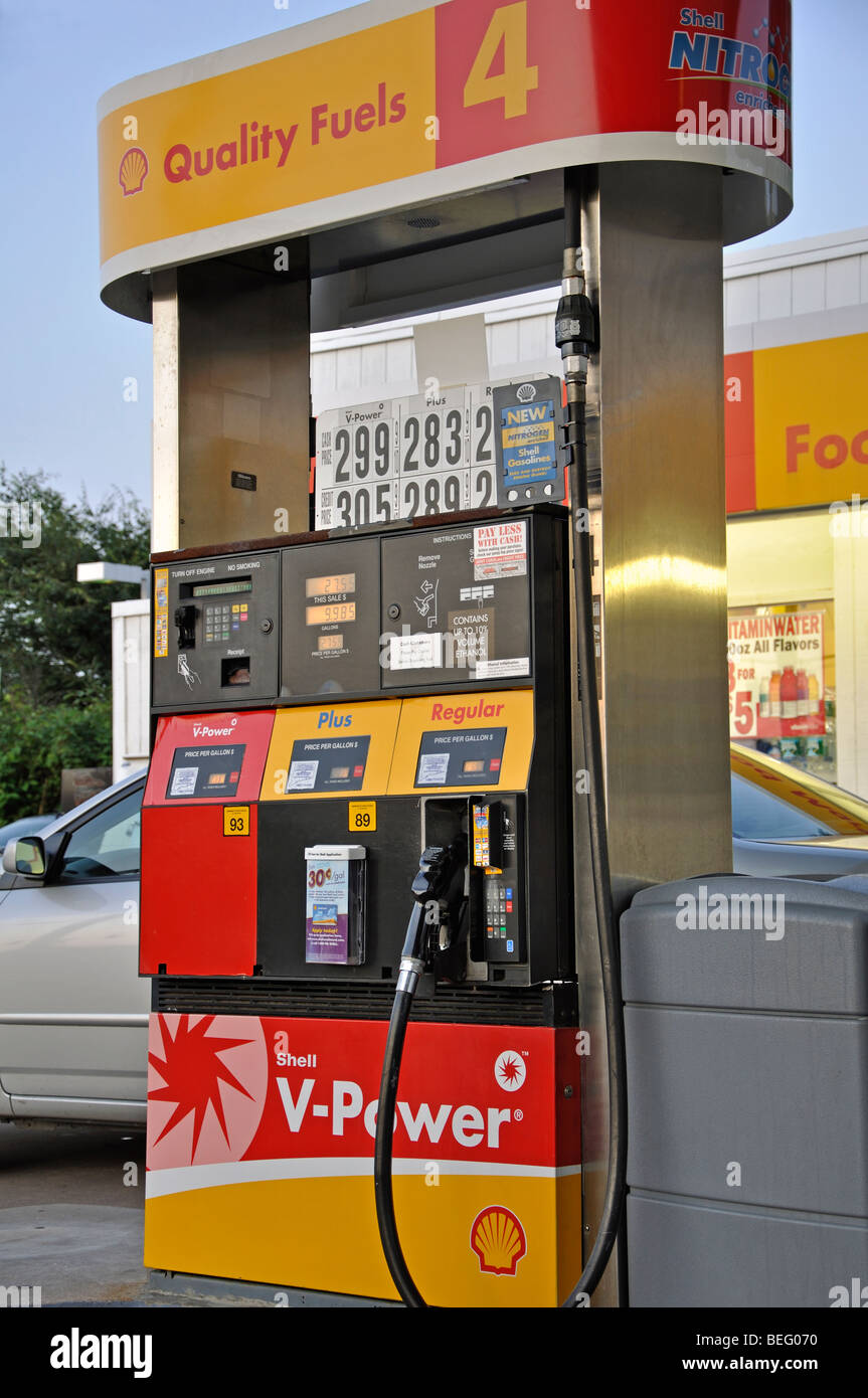 Shell gas pump Stock Photo