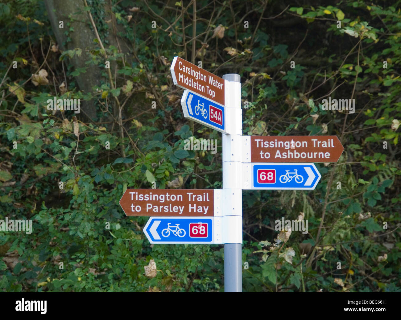 A route sign on the Tissington Trail at Tissington Village, Derbyshire England UK Stock Photo