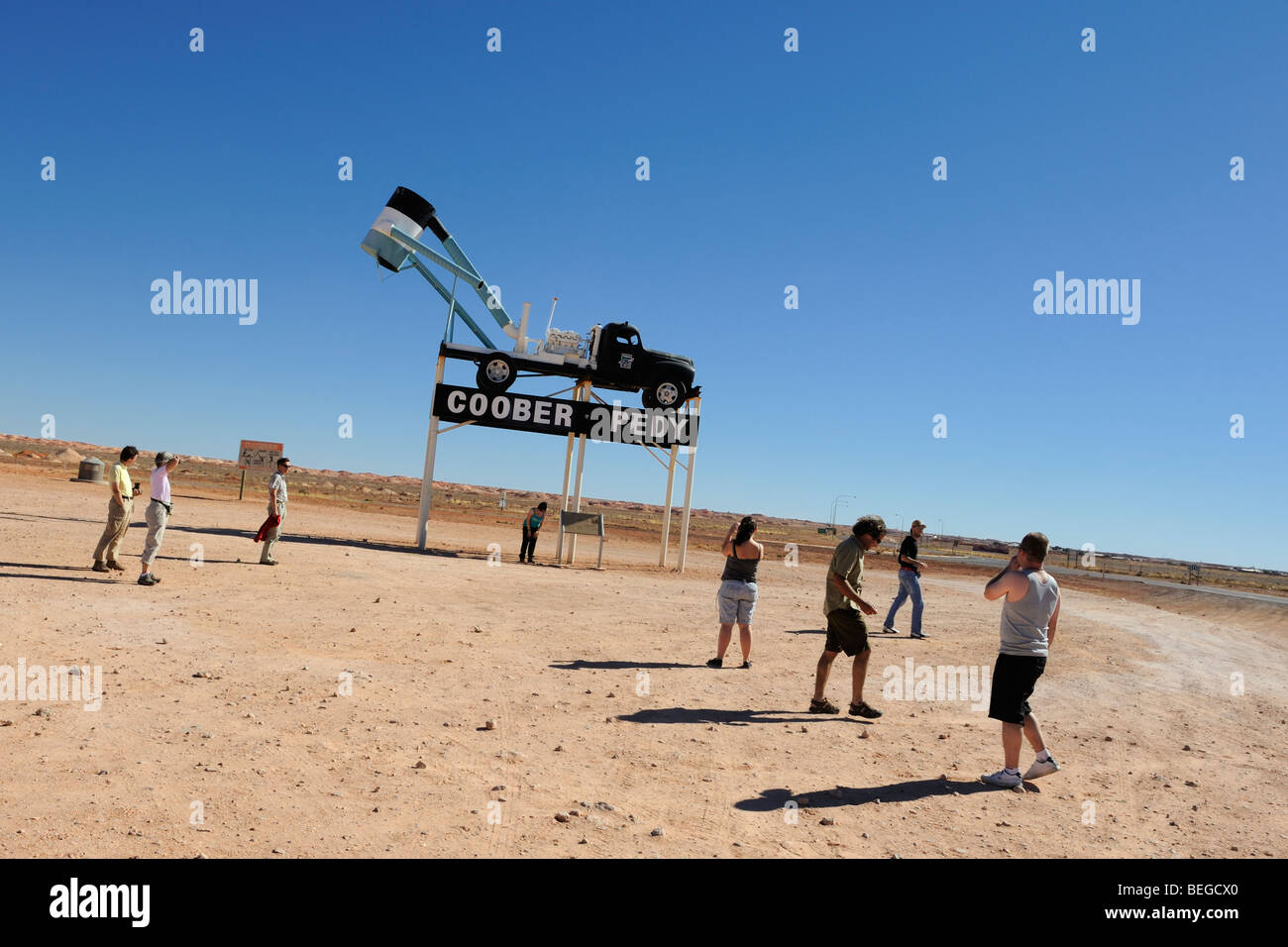 to Coober Pedy sign in the form of a blower truck Stock Photo