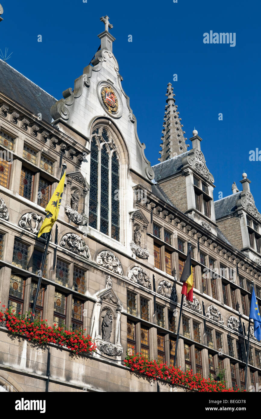 Cloth hall ypres hi-res stock photography and images - Alamy