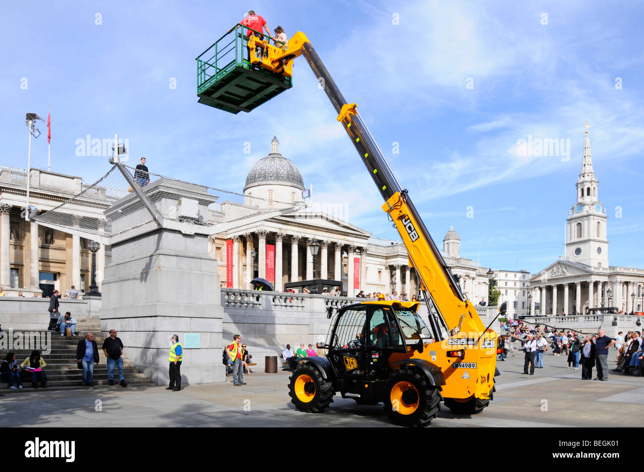 Trafalgar Square fourth plinth Antony Gormley One & Other