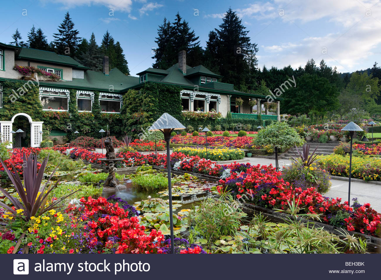 Italian Garden And Dining Room Restaurant At The Butchart Gardens