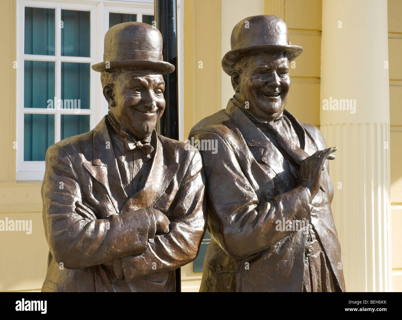 Laurel hardy statue outside coronation hires stock photography and