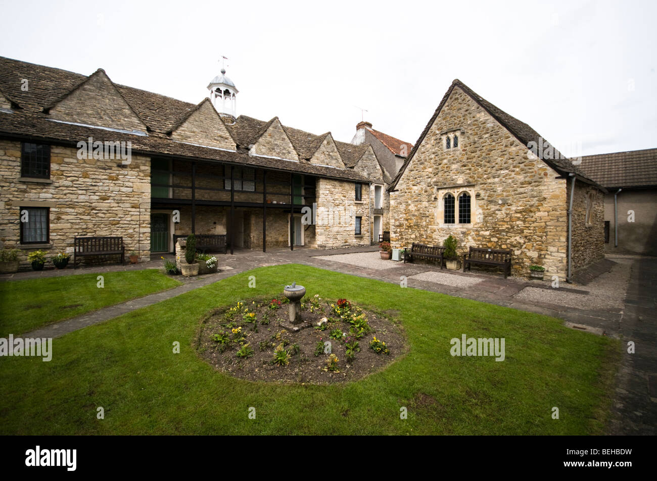 Almshouses cotswolds hires stock photography and images Alamy