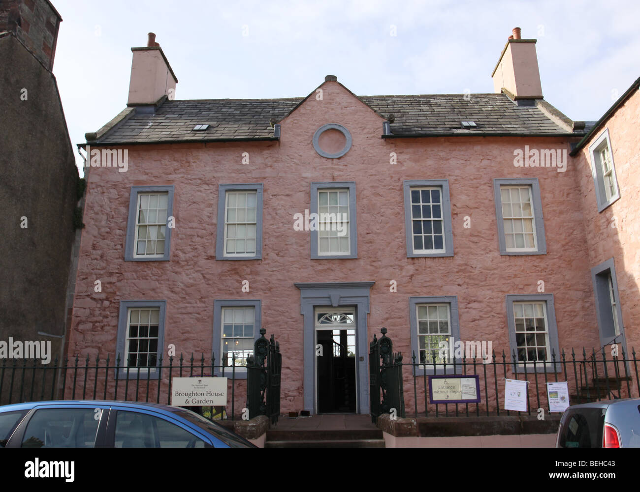 Exterior of Broughton House Kirkcudbright Scotland September 2009 Stock Photo Alamy
