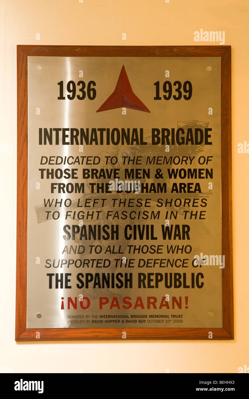 A plaque dedicated to the men and women of the International Brigade who fought in the Spanish Civil War (1936-39). Stock Photo