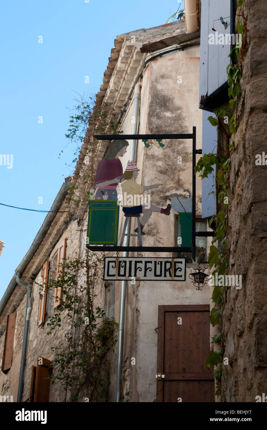 Hairdressers sign hi-res stock photography and images - Alamy