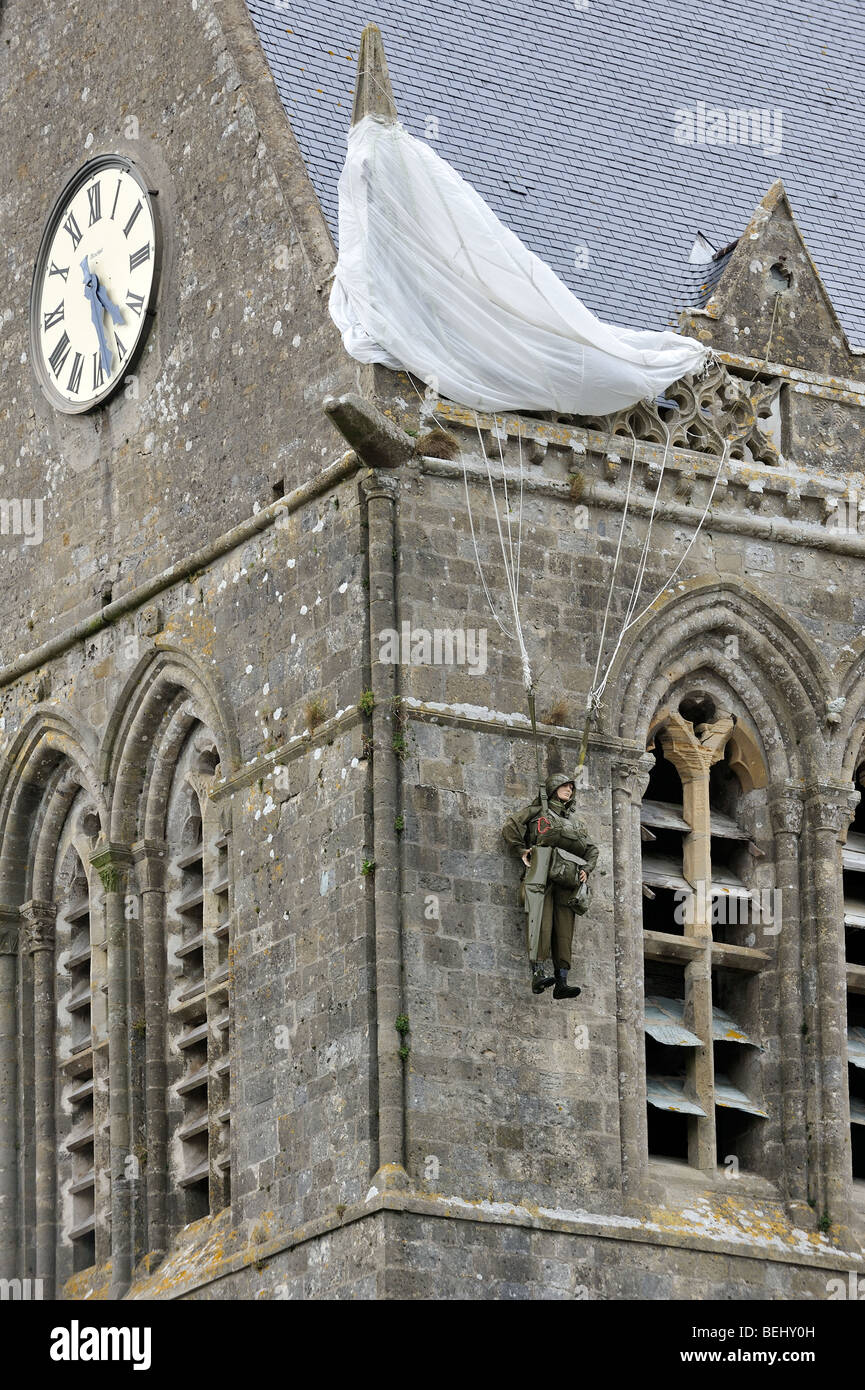 Sainte mère église paratrooper hires stock photography and images Alamy