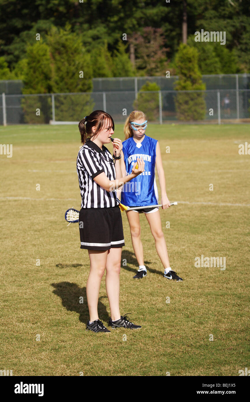 FEMALE REFEREE RESTORING ORDER AFTER A PENALTY HIGH SCHOOL GIRLS