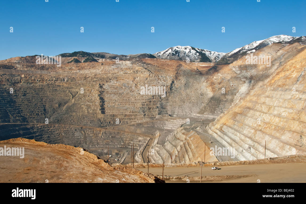 Utah Kennecott Utah Copper Bingham Canyon Mine world's largest man-made excavation visitor center overlook Stock Photo