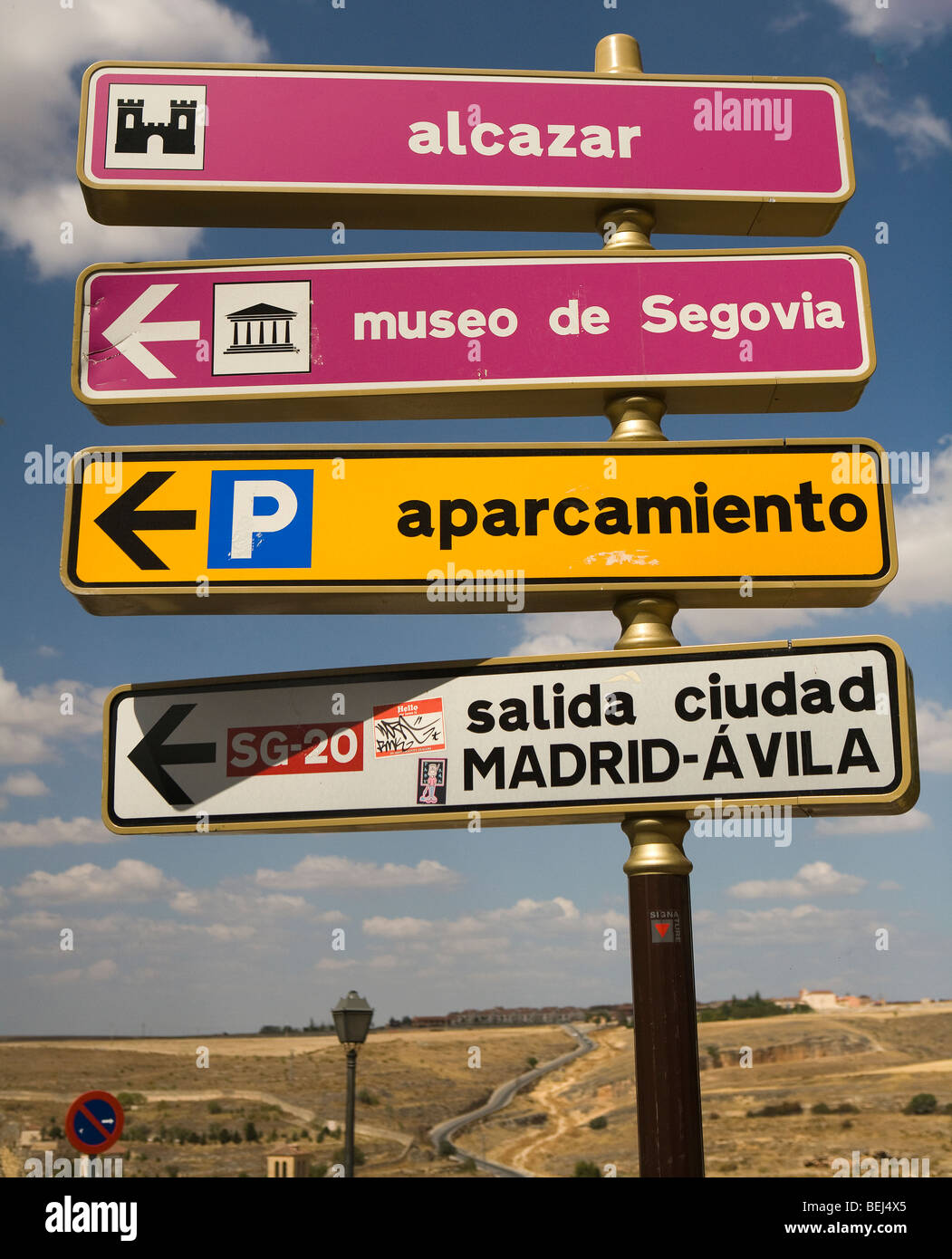 Spanish road signs hires stock photography and images Alamy