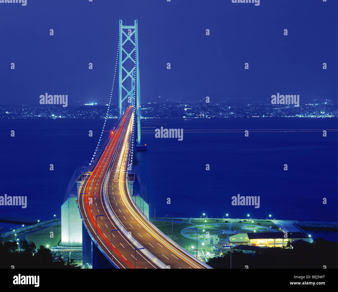Illuminated view of the AkashiKaikyo Bridge, Japan Stock Photo Alamy