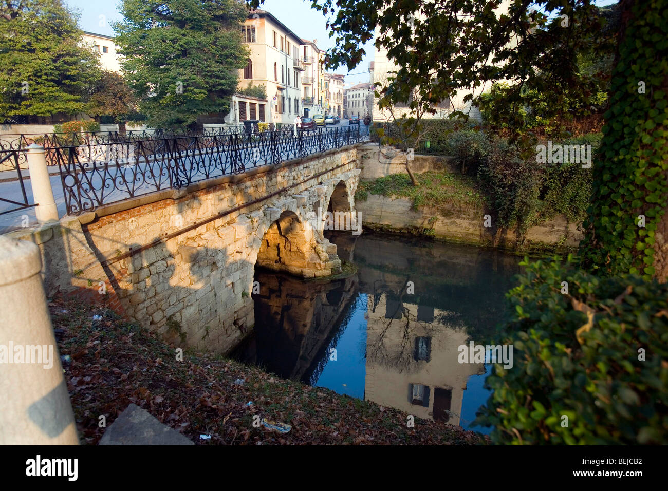 Retrone river and bridge Furo in viale Eretenio, Vicenza, Veneto, Italy Stock Photo