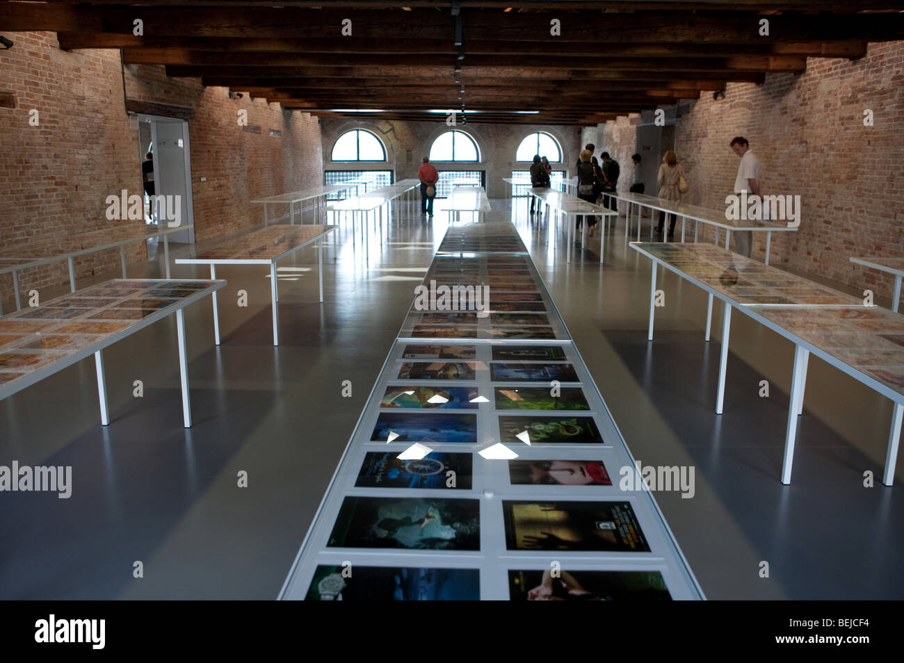 Modern art interior hi-res stock photography and images - Alamy