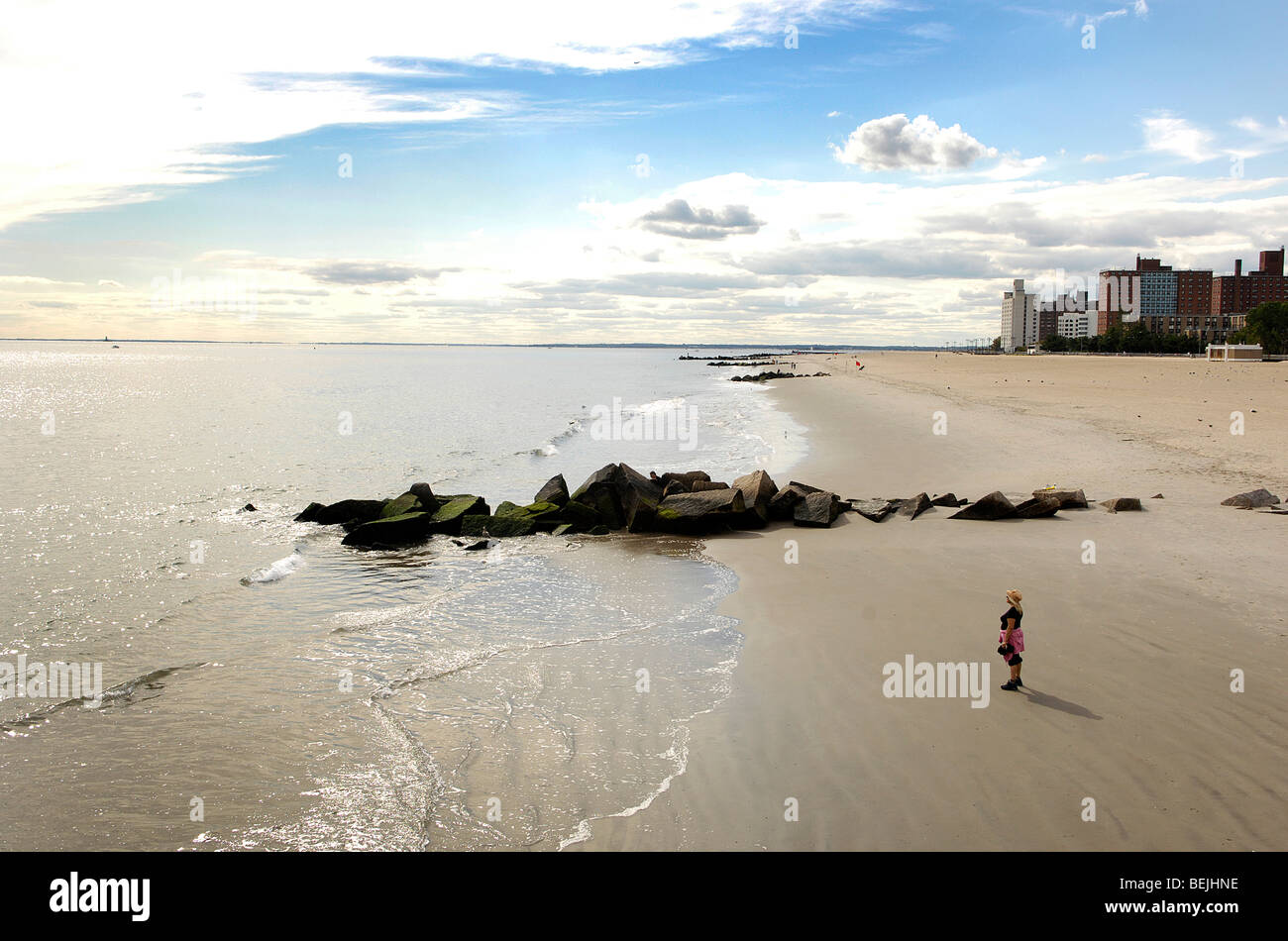 Coney island beach with people hi-res stock photography and images - Alamy