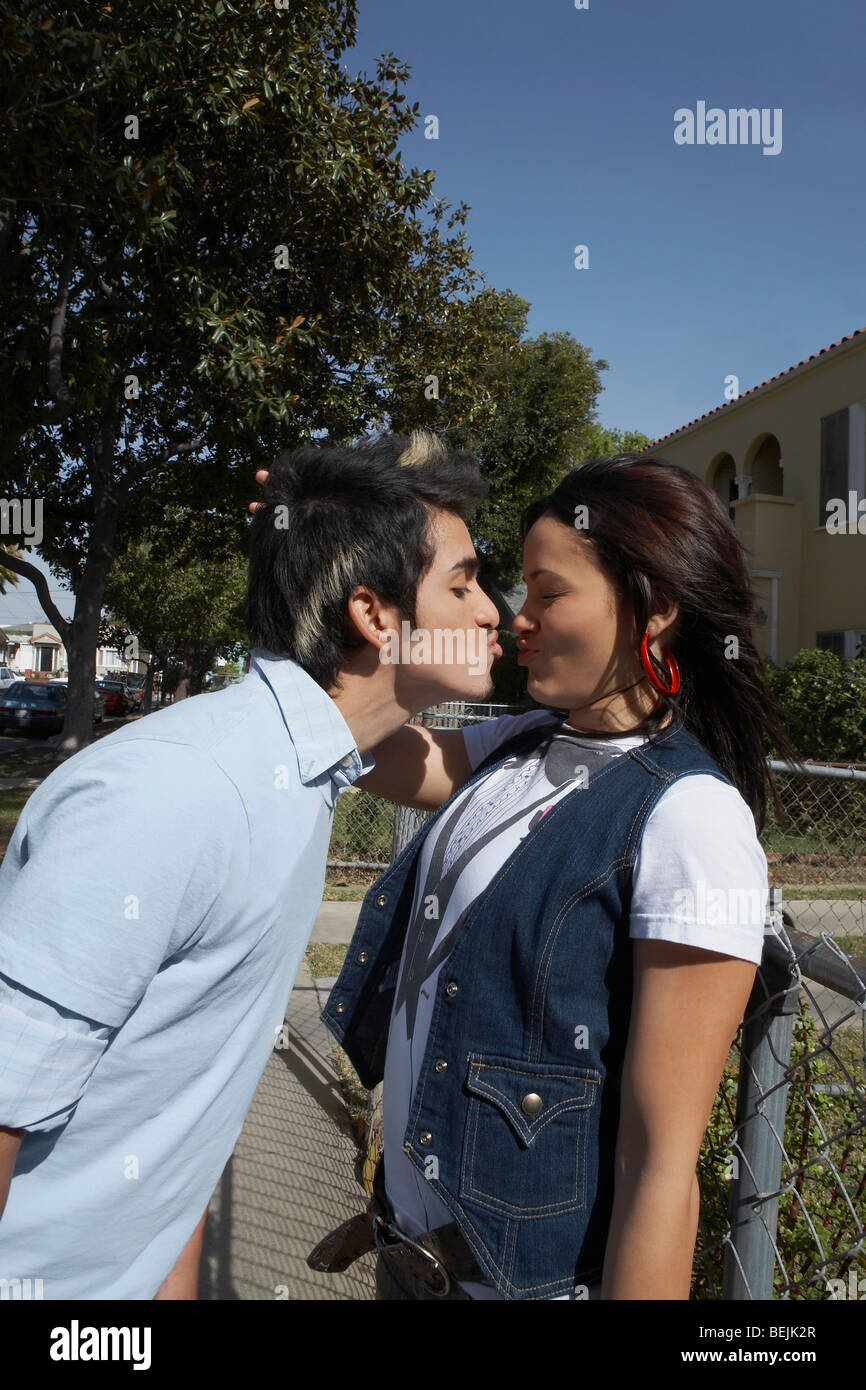 Illustration Of Men And Women Kissing Stock Illustration - Download Image  Now - Japanese Ethnicity, University Student, 20-29 Years - iStock