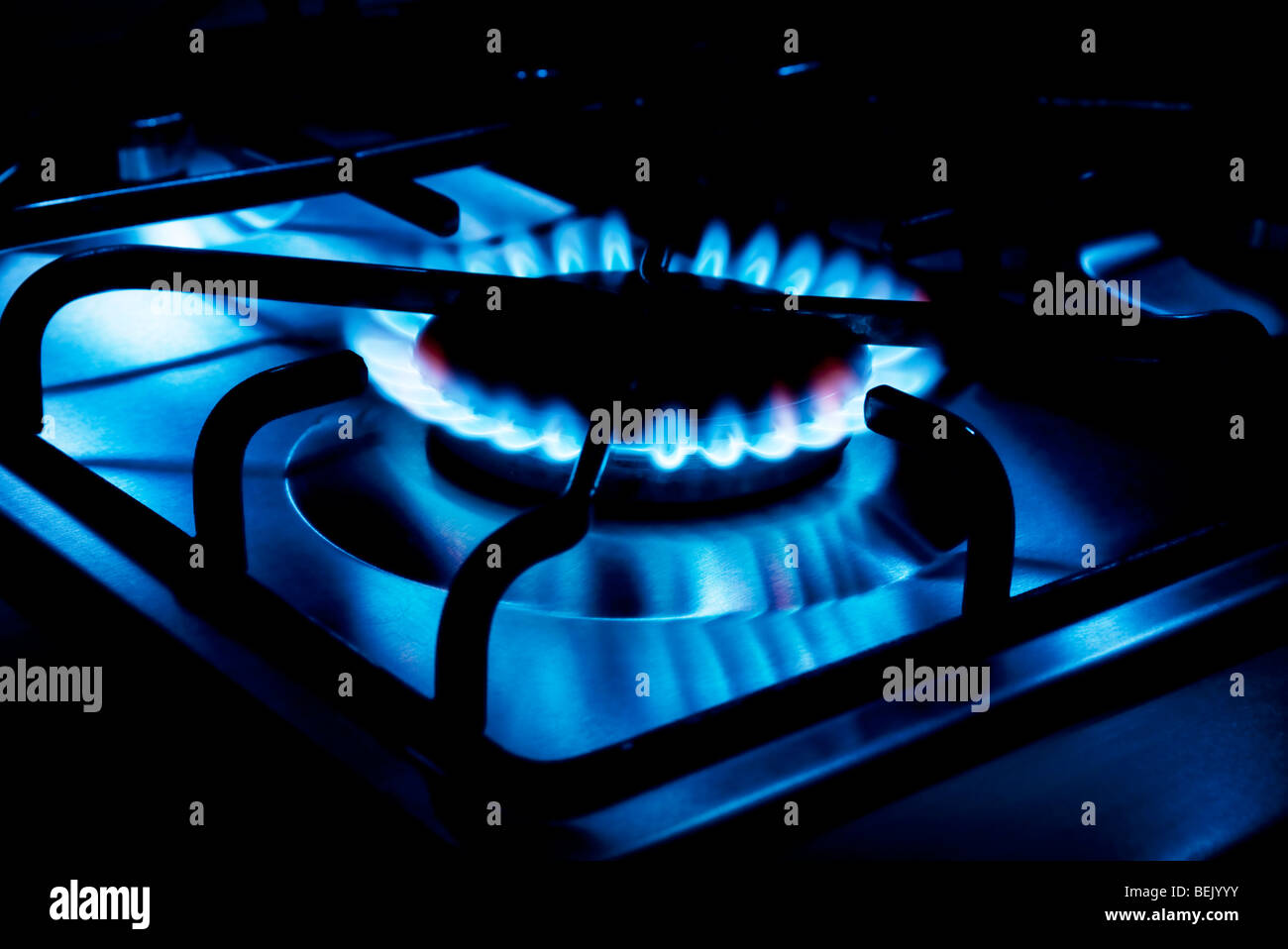 gas hob ring lit Stock Photo Alamy