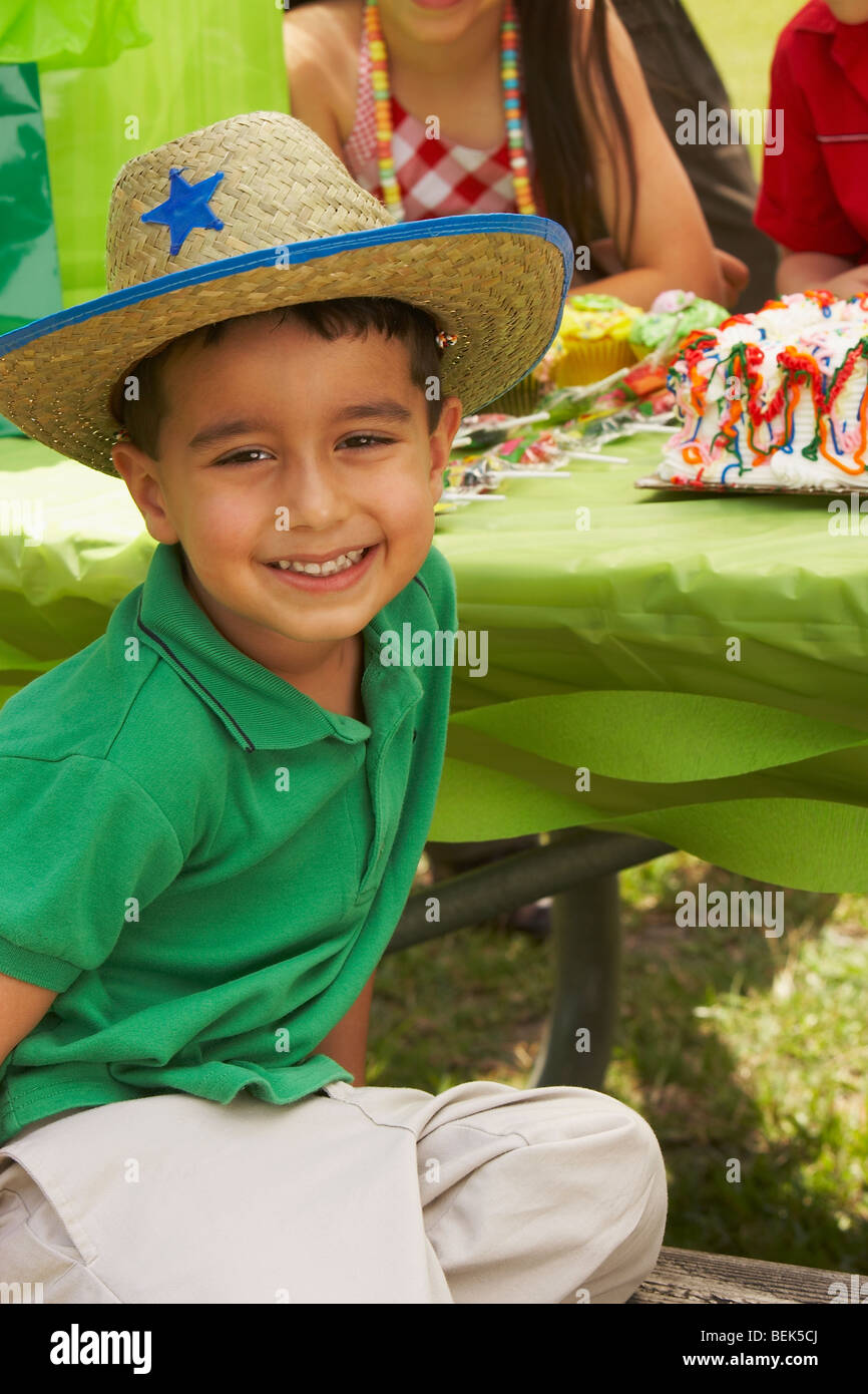 Close up latino boy smile hi-res stock photography and images - Alamy
