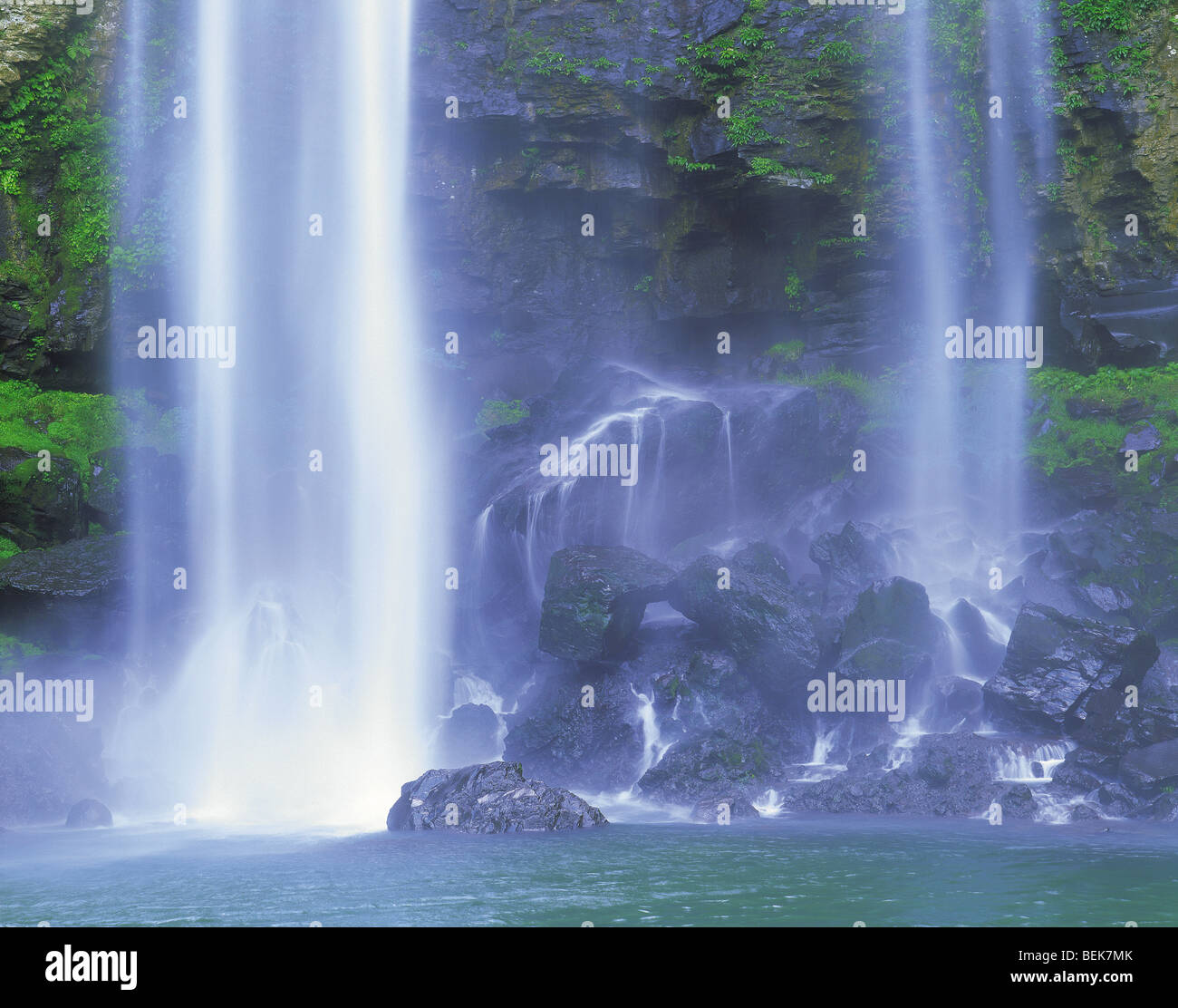 Water flowing into a rock hi-res stock photography and images - Alamy