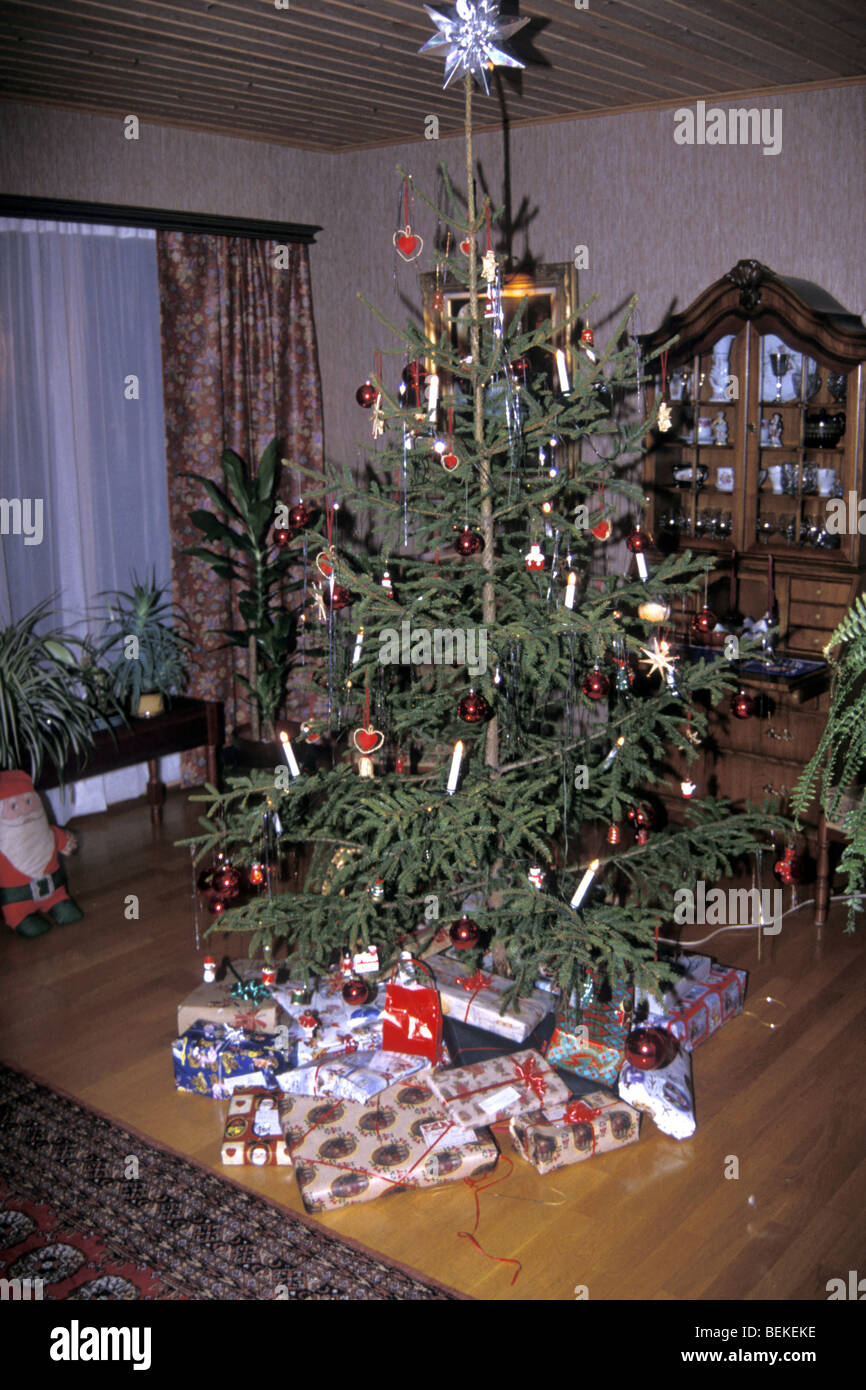 British christmas 1960s hi-res stock photography and images - Alamy