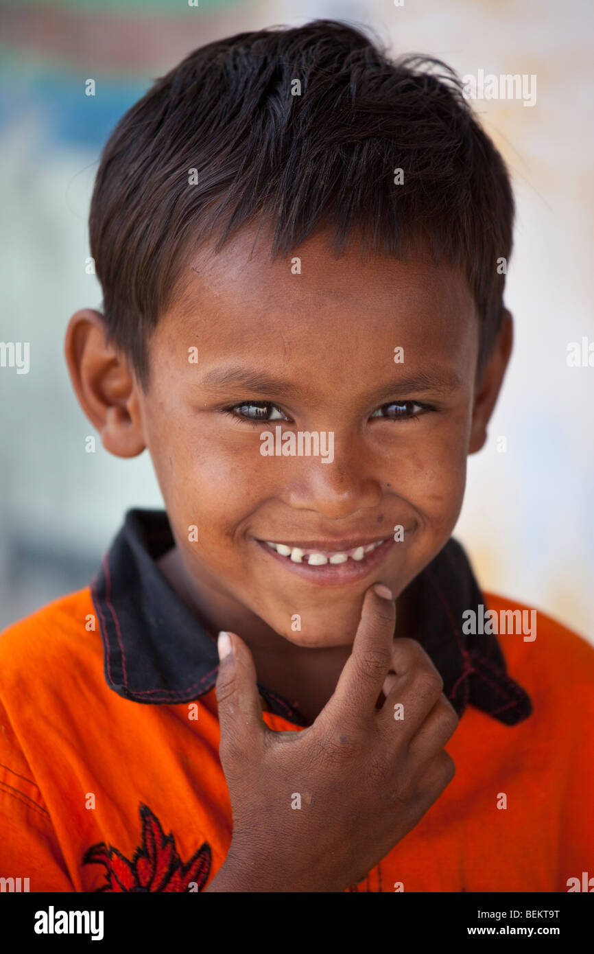 Smiling boy in Dhaka Bangladesh Stock Photo - Alamy