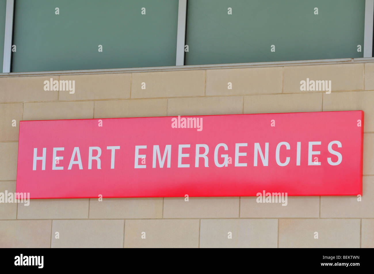 Emergency sign on hospital Stock Photo
