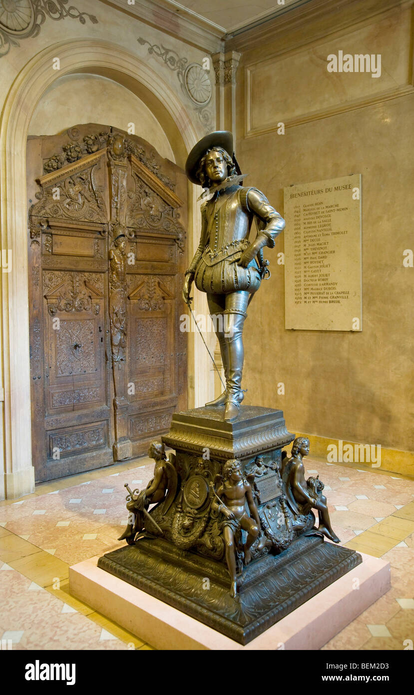 Statue of Louis XIII, Fine arts Museum, Place de la Libï¿½ration, Palais des Ducs et Etats, Dijon, Bourgogne, France, Europe Stock Photo