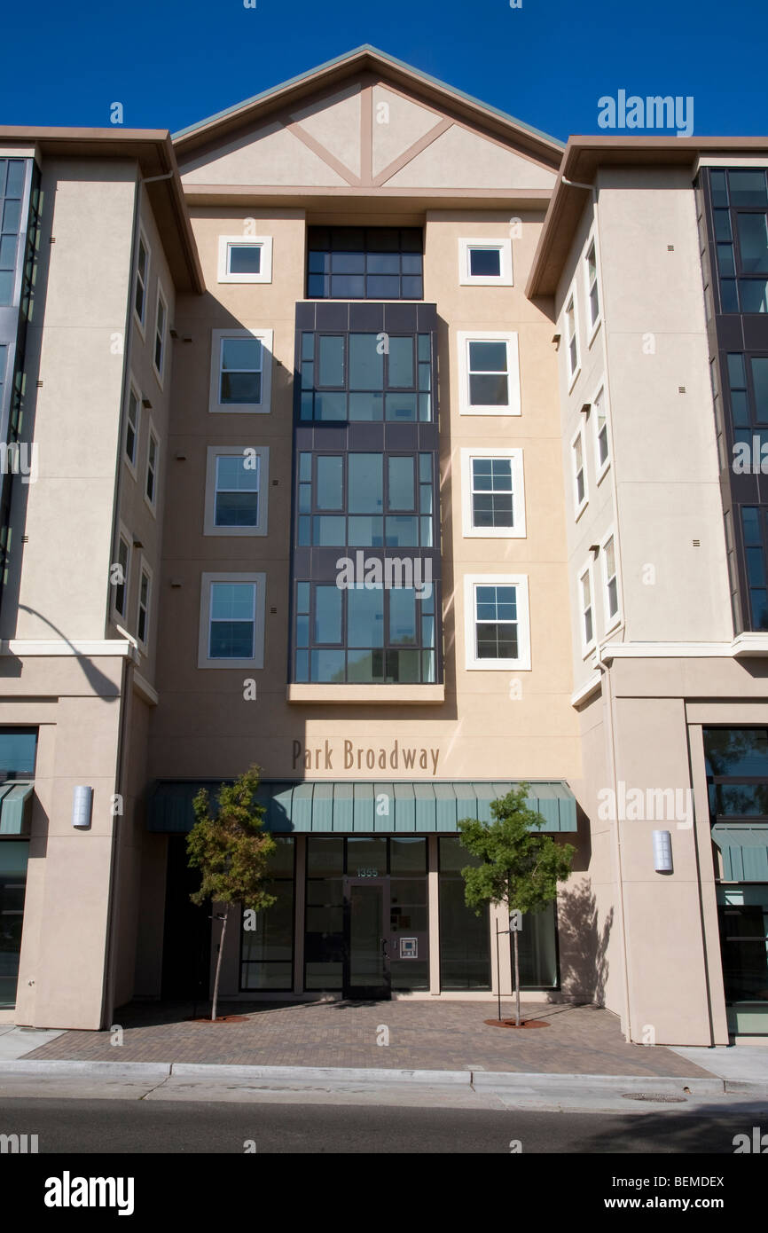 Mixed use housing development (multi use). Residential condominiums and