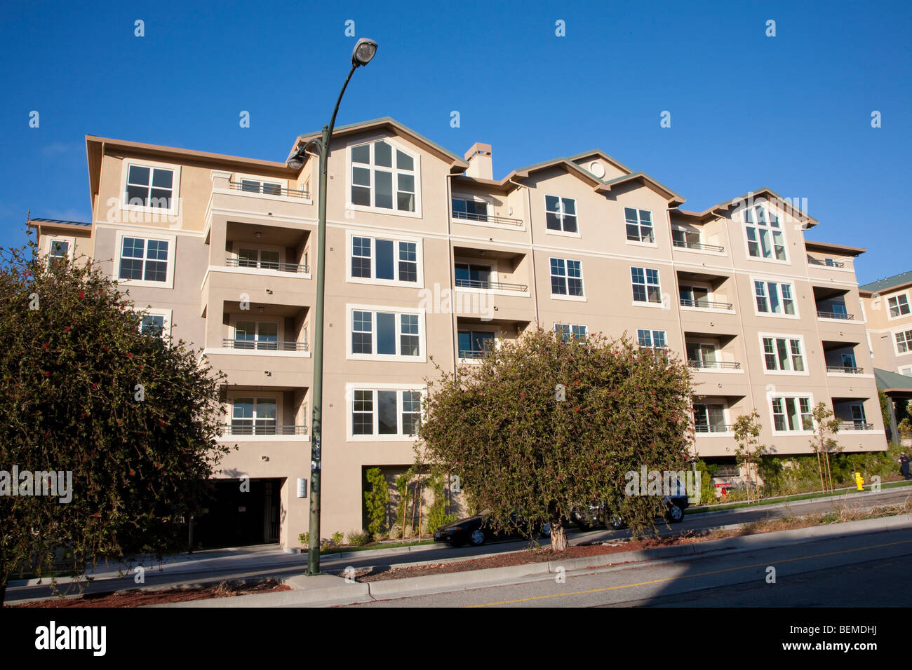 Mixed use housing development (multi use). Residential condominiums and