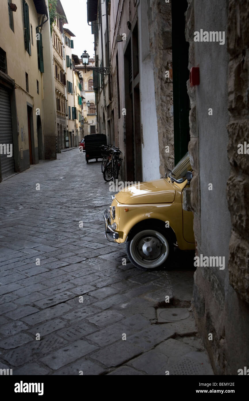 Fiat 500 tour of Florence, Italy Stock Photo - Alamy