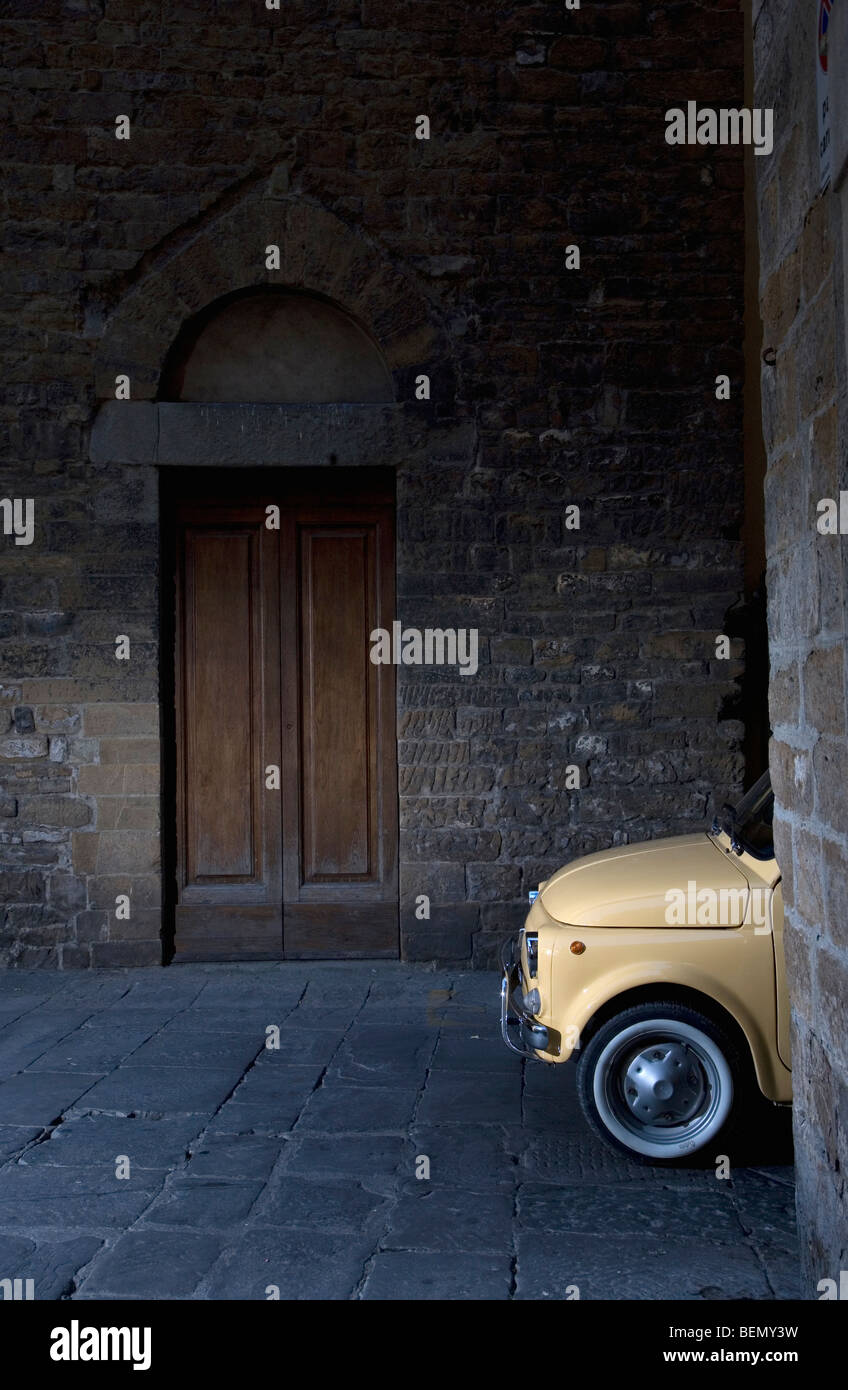 Fiat 500 tour of Florence, Italy Stock Photo - Alamy