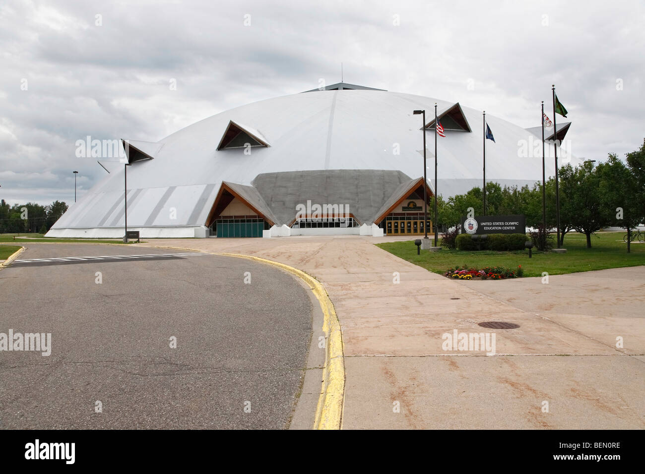 Superior dome michigan hires stock photography and images Alamy