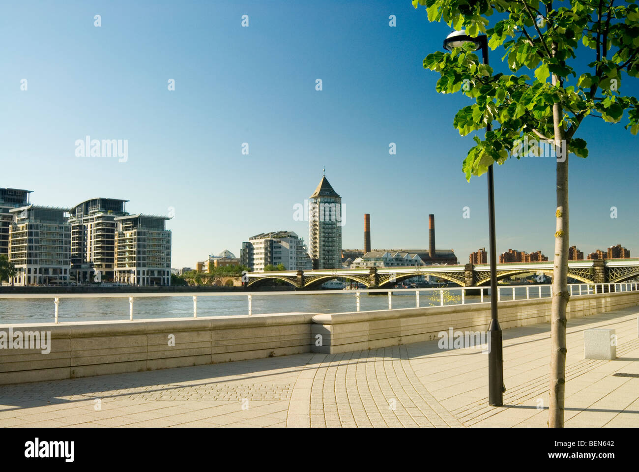 Imperial wharf railway hi-res stock photography and images - Alamy