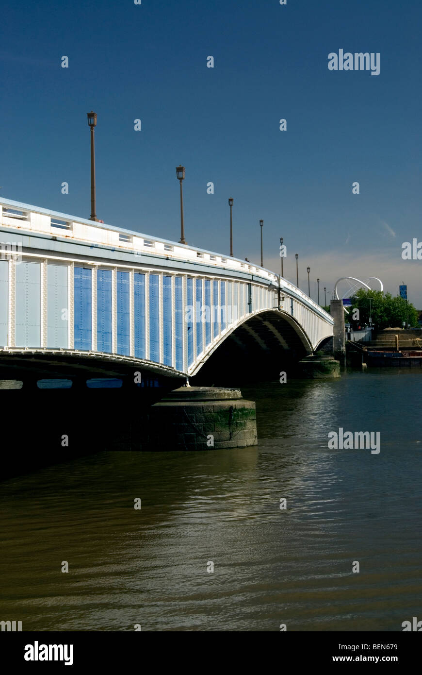 Portrait View Of Wandsworth Bridge On The River Thames On A Beautiful portrait-view-of-wandsworth-bridge-on-the-river-thames-on-a-beautiful