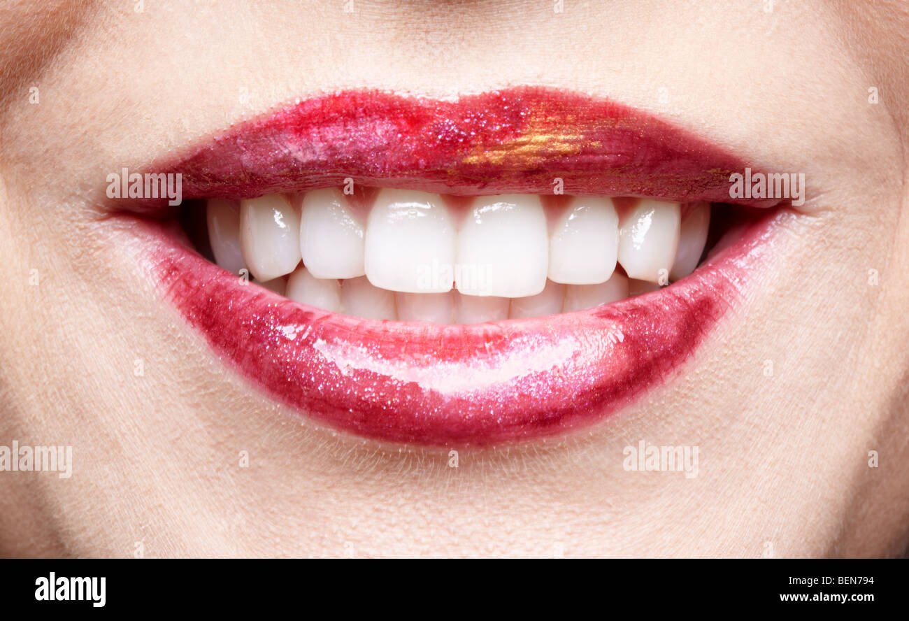 Close up open mouth and teeth hi-res stock photography and images - Alamy