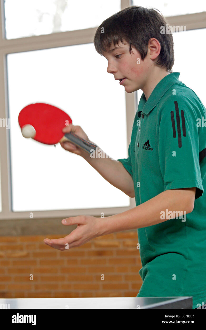 Black boys playing table tennis hires stock photography and images Alamy