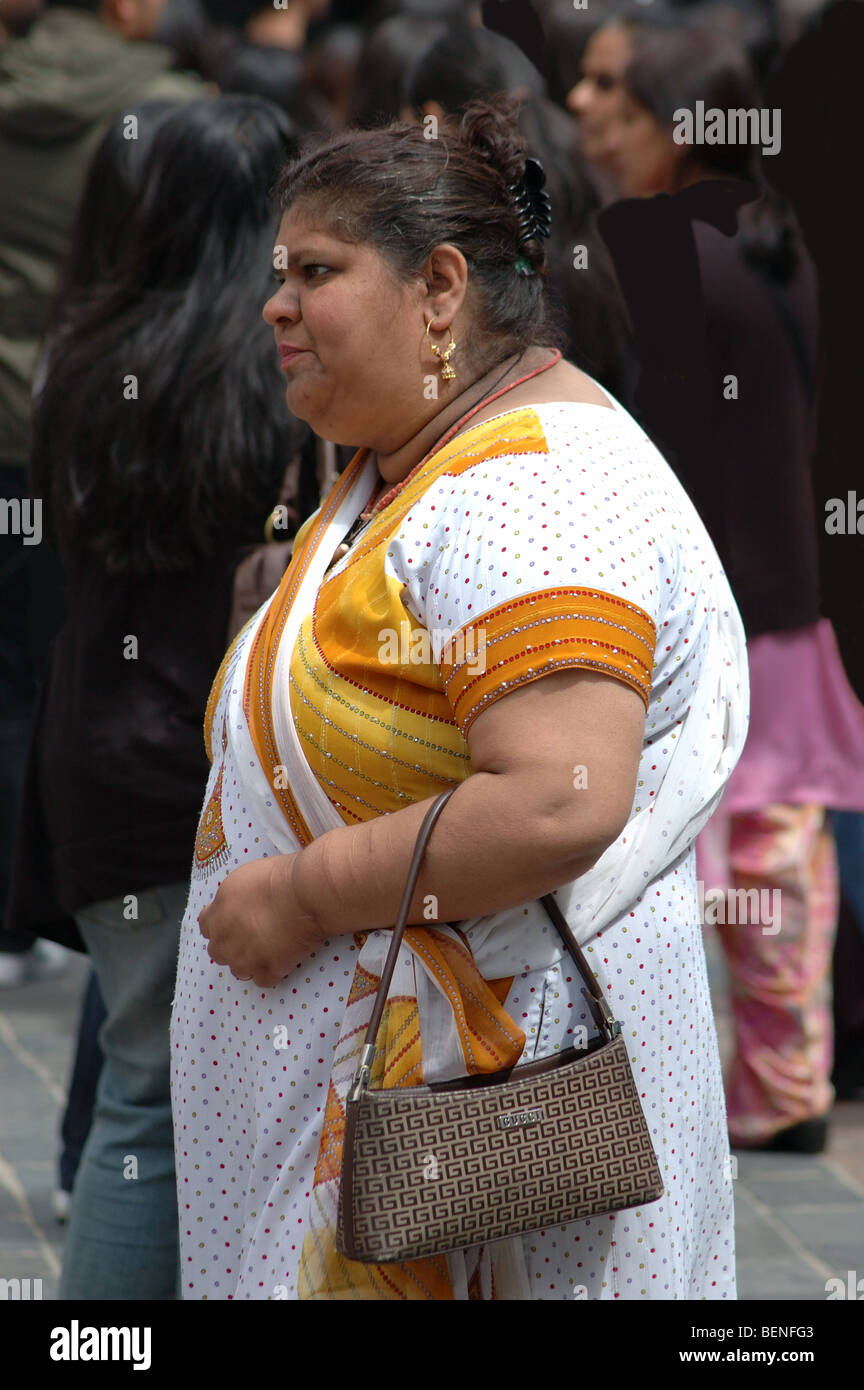 asian-community-uk-hi-res-stock-photography-and-images-alamy