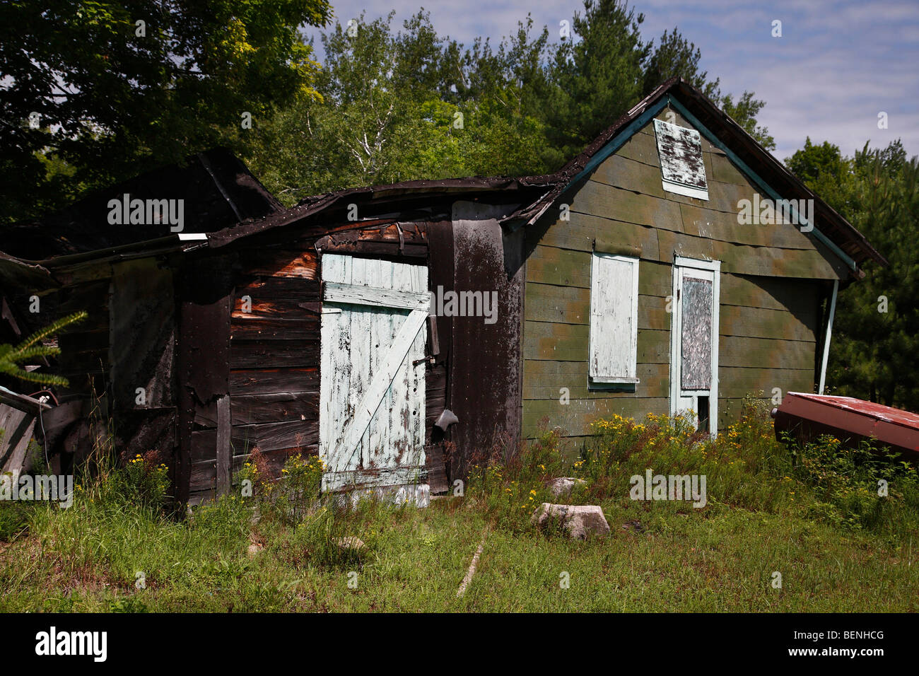 Abandoned Empty Ruined House Cabin In Upper Peninsula Michigan Usa Stock Photo Alamy